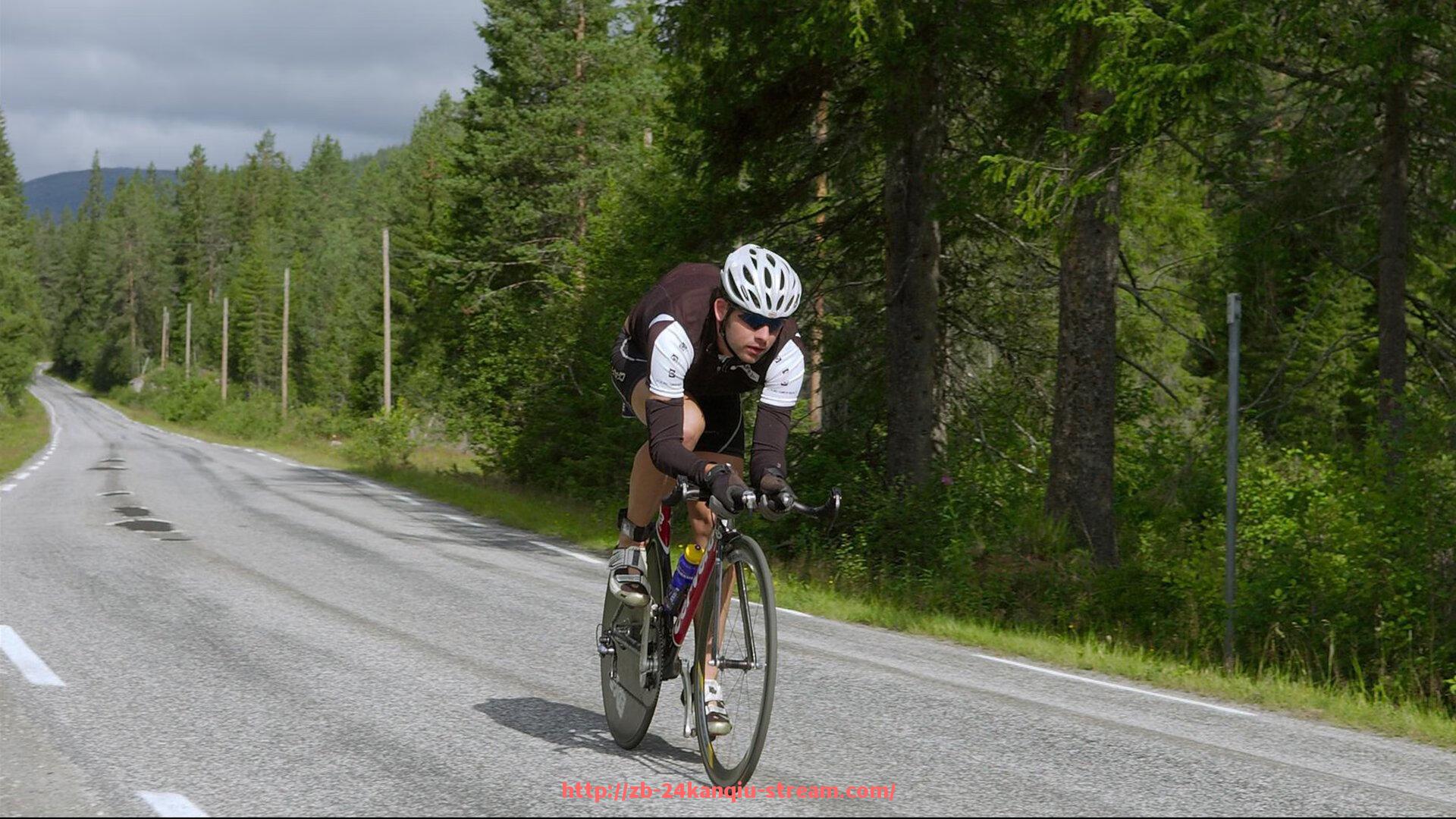 24看球直播网-世俱杯赛场媒体报道分析:舆论热点与信息传播路径研究